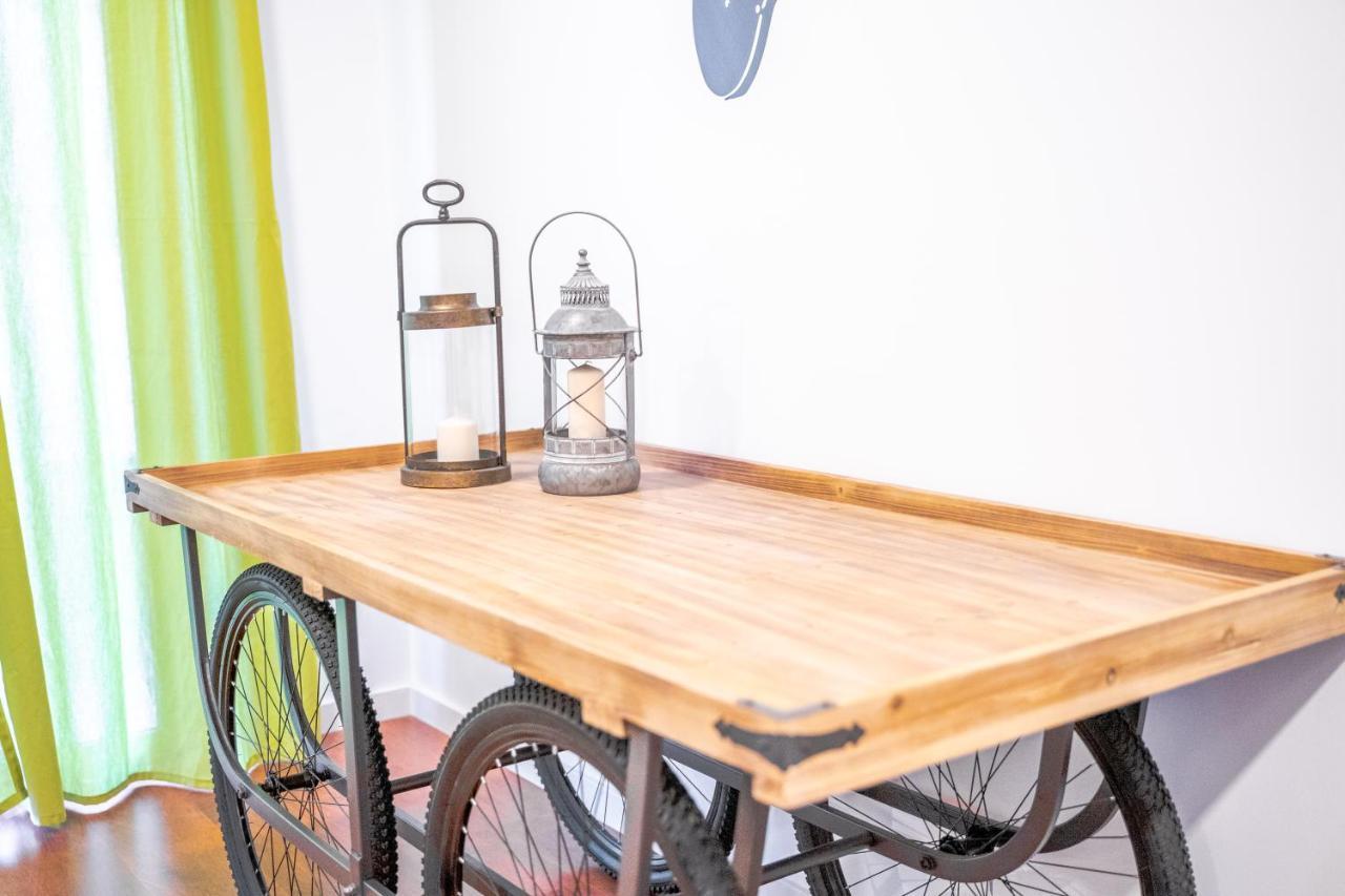Expoholidays-Apartamentos Almeria Centro Parking Gratis Buitenkant foto