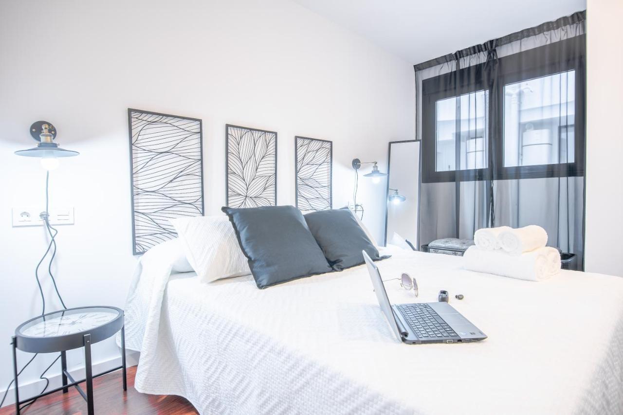 Expoholidays-Apartamentos Almeria Centro Parking Gratis Buitenkant foto