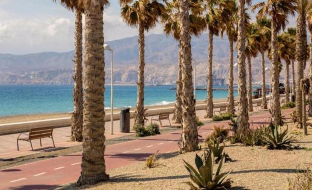 Expoholidays-Apartamentos Almeria Centro Parking Gratis Buitenkant foto